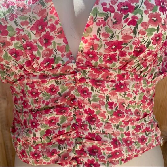 Nasty Gal Floral V Neck Puff Sleeve Blouse size Medium - Picture 8 of 15